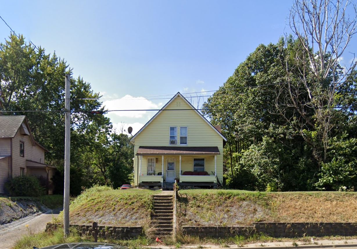 Property Image of 8327 Cleveland Avenue Northwest